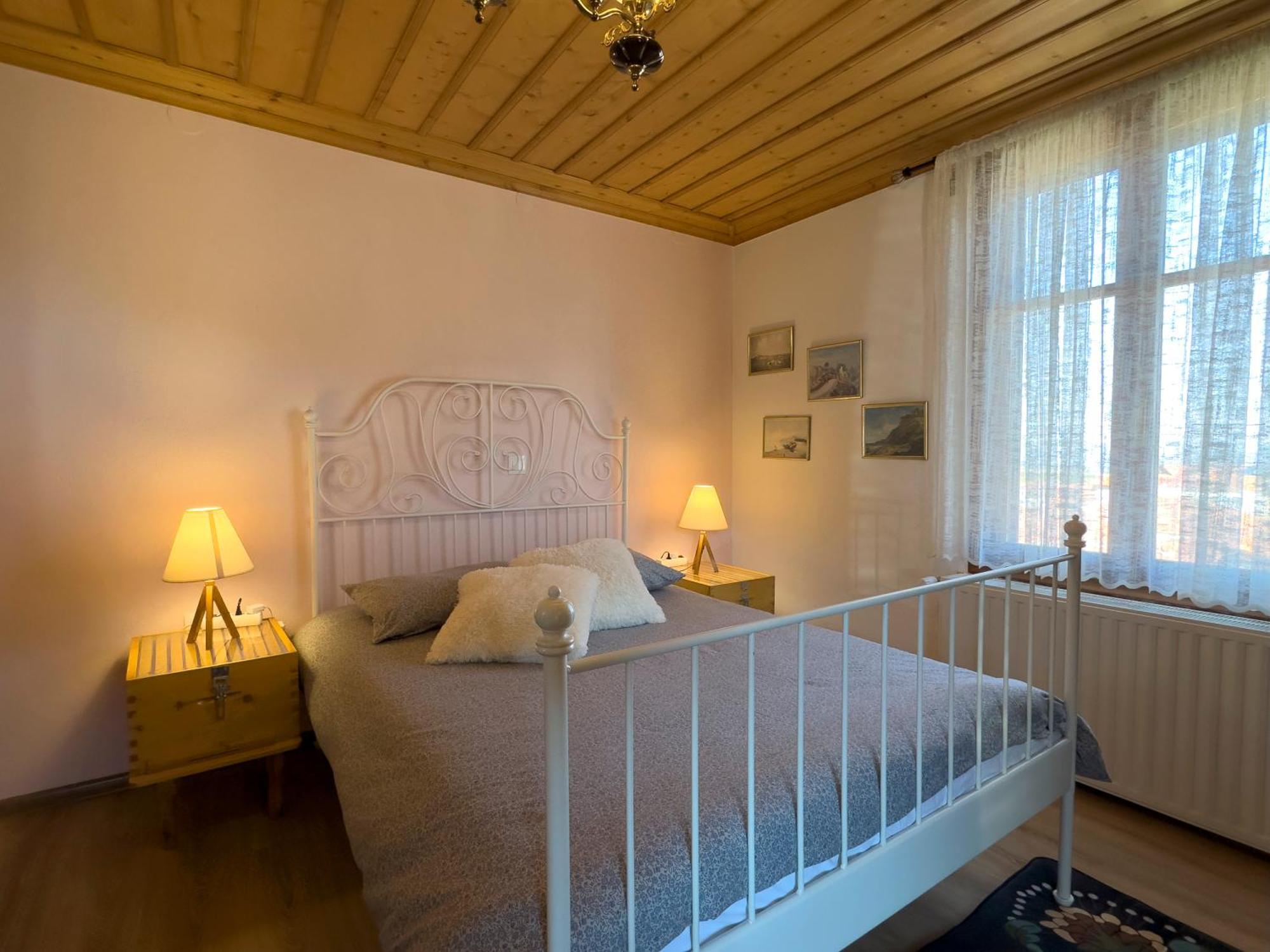 Renovated Old Manor House With Yard Villa Arnaia Eksteriør billede